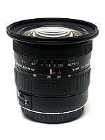 Cosina 19–35 mm f/3.5-4.5