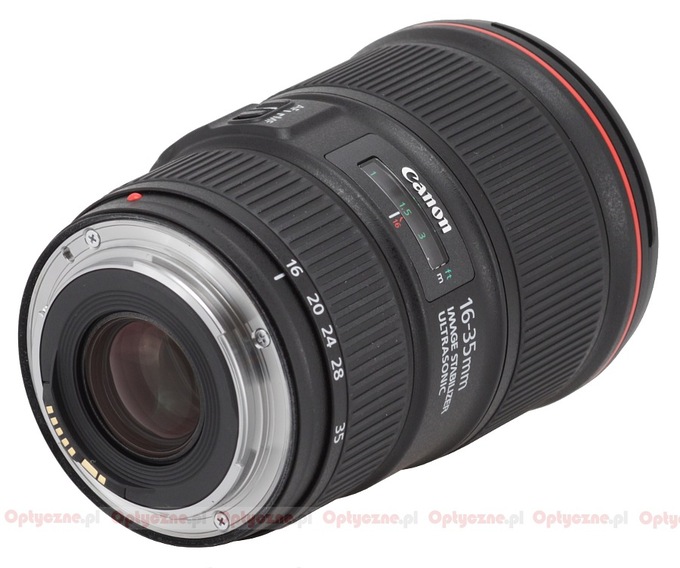 Canon EF 16-35 mm f/4L IS USM - Build quality and image stabilization