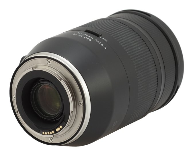 Tamron 35-150 mm f/2.8-4 Di VC OSD - Build quality and image stabilization