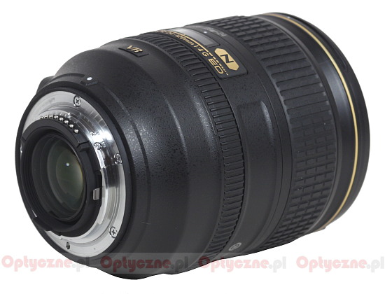 Nikon Nikkor AF-S 24-120 mm f/4G ED VR - Build quality and image stabilization