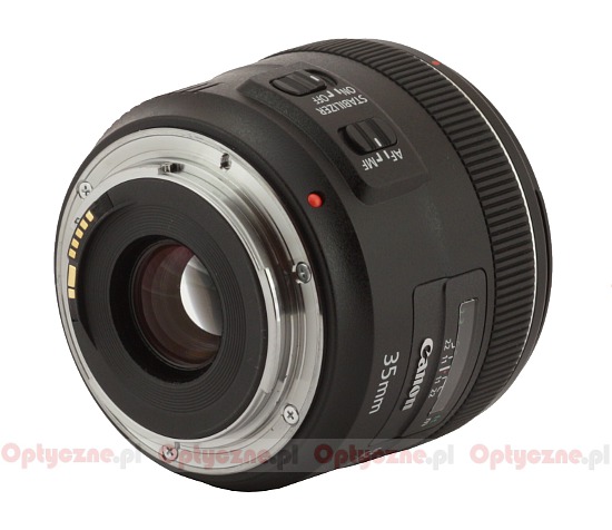 Canon EF 35 mm f/2 IS USM - Build quality and image stabilization