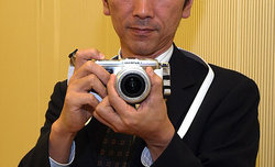 Interview with Akira Watanabe Manager - the main Olympus E-P1 designer