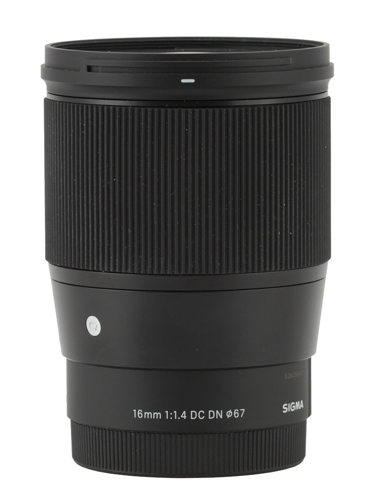 Sigma C 16 mm f/1.4 DC DN review - Introduction - LensTip.com