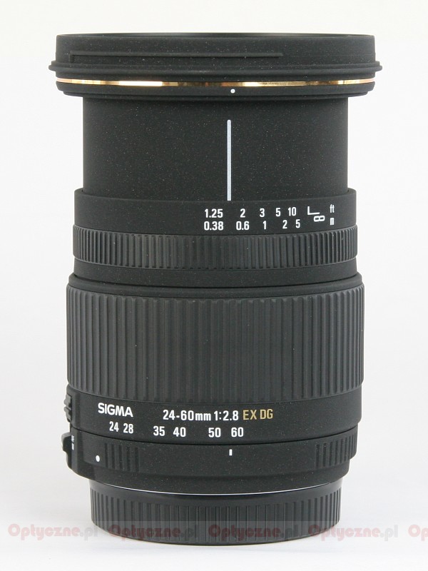 Sigma 24-60 mm f/2.8 EX DG - LensTip.com
