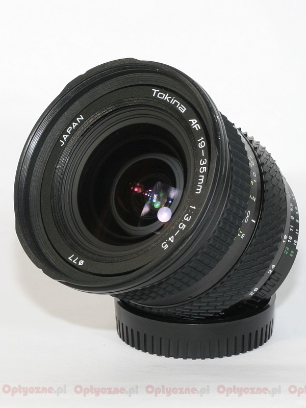 Tokina AF 193 19-35 mm f/3.5-4.5 - LensTip.com