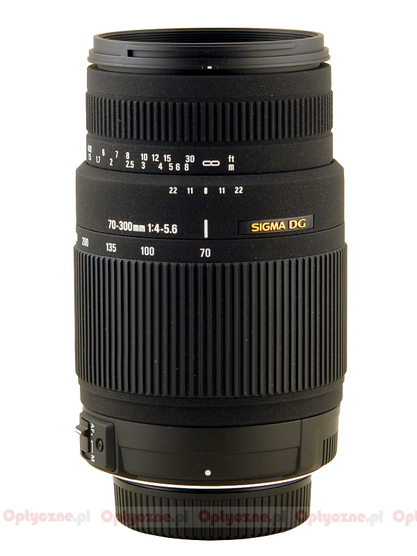 Sigma 70-300 mm f/4-5.6 DG OS review - Introduction - LensTip.com