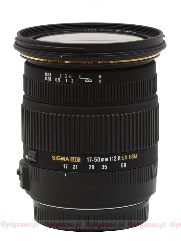 カメラ レンズ(ズーム) Sigma 17-50 mm f/2.8 EX DC OS HSM review - Introduction - LensTip.com