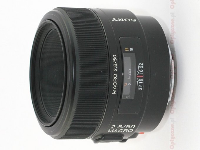 Sony 50 mm f/2.8 Macro
