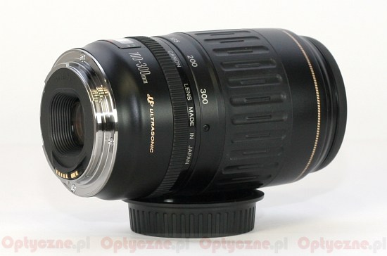 Canon EF 100-300 mm f/4.5-5.6 USM - Build quality 