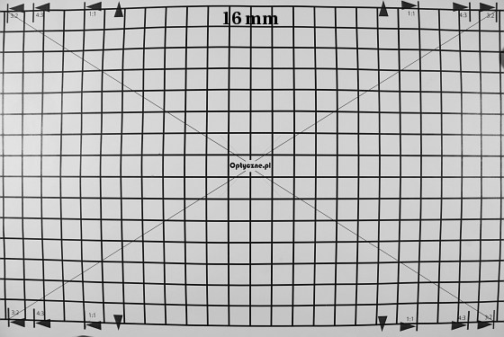 Tokina AT-X 165 PRO DX AF 16-50 mm f/2.8  - Distortion