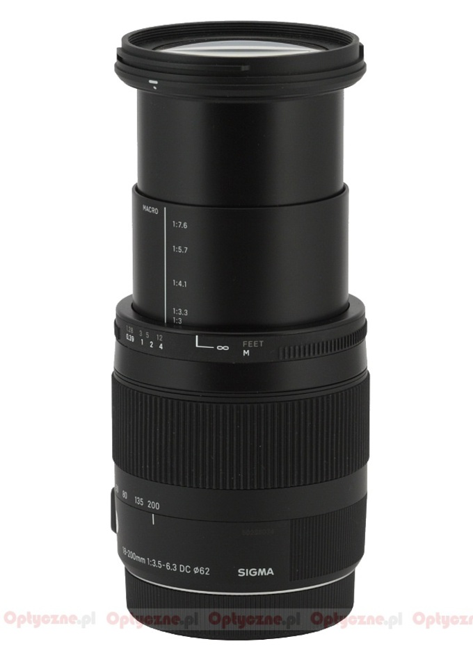 Sigma C 18-200 mm f/3.5-6.3 DC Macro OS HSM - Build quality and image stabilization