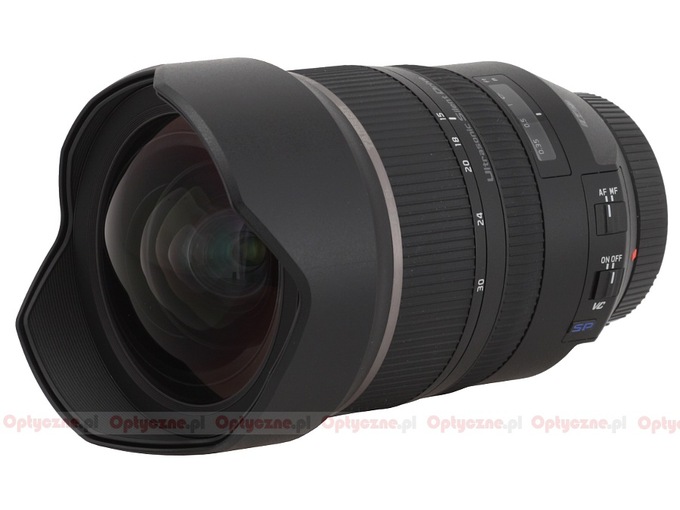 Tamron SP 15-30 mm f/2.8 Di VC USD - Build quality and image stabilization
