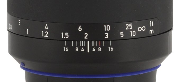 Carl Zeiss Milvus 50 mm f/1.4 - Focusing