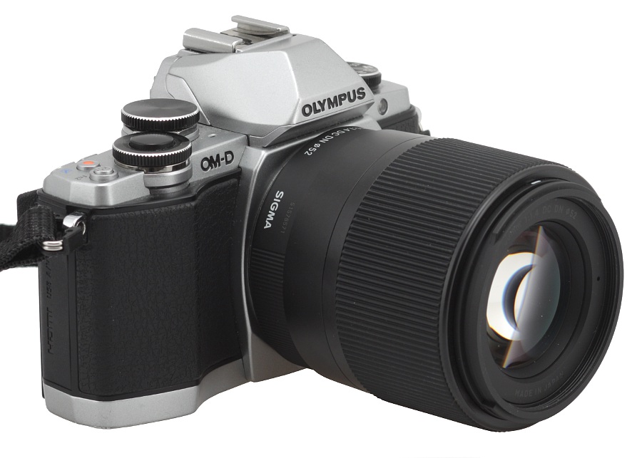 Sigma C 30 mm f/1.4 DC DN review - Introduction - LensTip.com