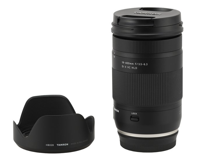 Tamron 18-400 mm f/3.5-6.3 Di II VC HLD - Build quality and image stabilization