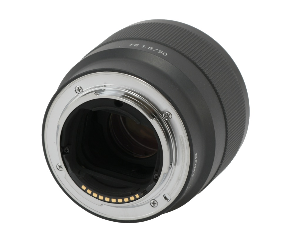 Sony FE 50 mm f/1.8 review - Build quality - LensTip.com