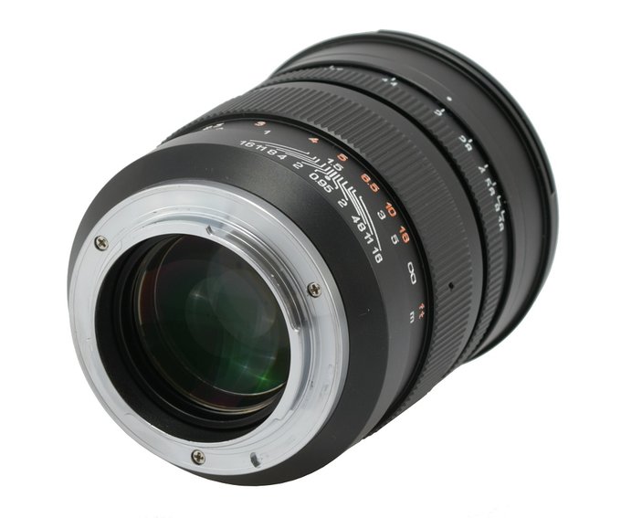 Mitakon Speedmaster 50 mm f/0.95 - Build quality