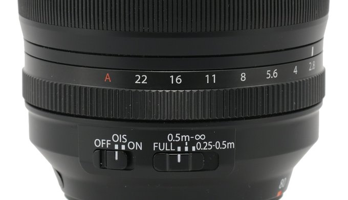 Fujifilm Fujinon XF 80 mm f/2.8 LM OIS WR Macro - Build quality and image stabilization