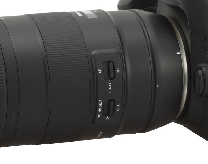 Tamron 100-400 mm f/4.5-6.3 Di VC USD - Build quality and image stabilization