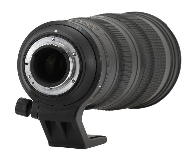 Nikon Nikkor AF-S 200–500 mm f/5.6E ED VR - Build quality and image stabilization