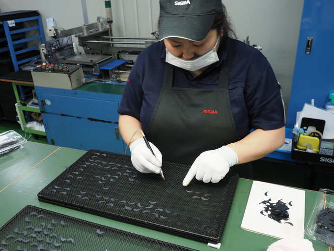 A trip to Sigma lens factory in Aizu - Painting