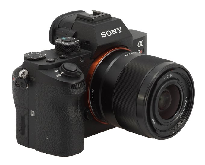 Sony FE 28 mm f/2 - Introduction