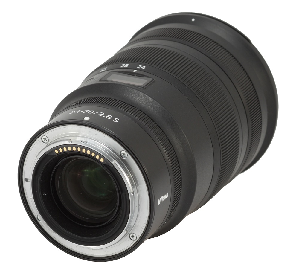 container Case Phalanx Nikon Nikkor Z 24-70 mm f/2.8 S review - Build quality - LensTip.com