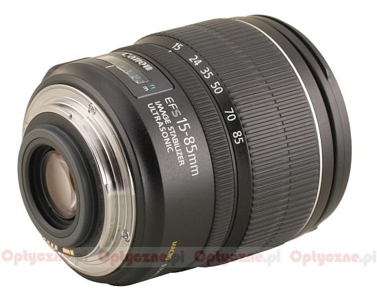 Canon EF-S 15-85 mm f/3.5-5.6 IS USM - Build quality and image stabilization