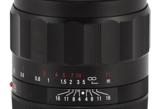 Voigtlander Apo Lanthar 35 mm f/2 Aspherical  - Focusing