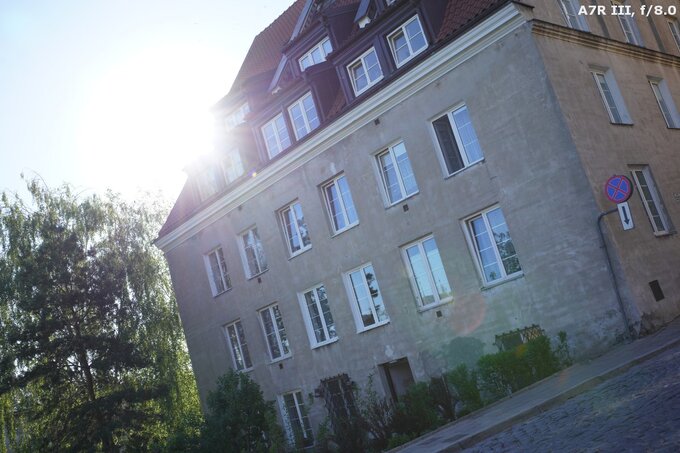 Voigtlander Apo Lanthar 35 mm f/2 Aspherical  - Ghosting and flares