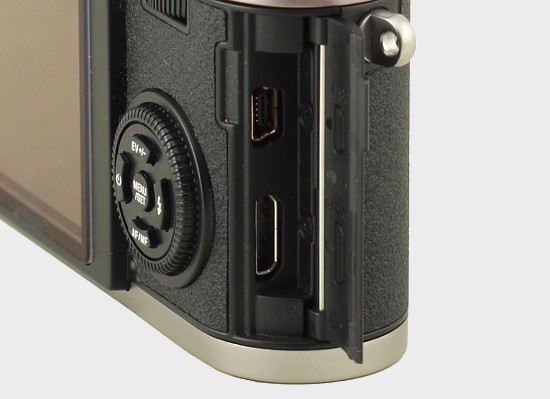 Leica X1 - camera review - Design and build quality