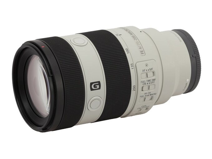 Sony FE 70-200 mm f/4 Macro G OSS II - Build quality and image stabilization