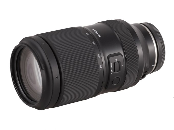 Tamron 70-180 mm f/2.8 Di III VC VXD G2 - Build quality and image stabilization