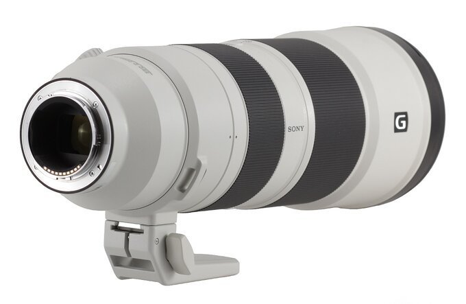 Sony FE 200-600 mm f/5.6-6.3 G OSS - Build quality and image stabilization