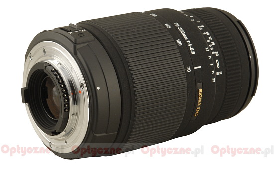 Sigma 70-300 mm f/4-5.6 DG OS review - Build quality and image