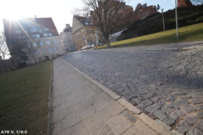 Viltrox AF 16 mm f/1.8 - Ghosting and flares