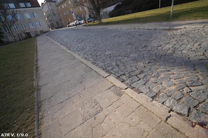 Viltrox AF 16 mm f/1.8 - Ghosting and flares