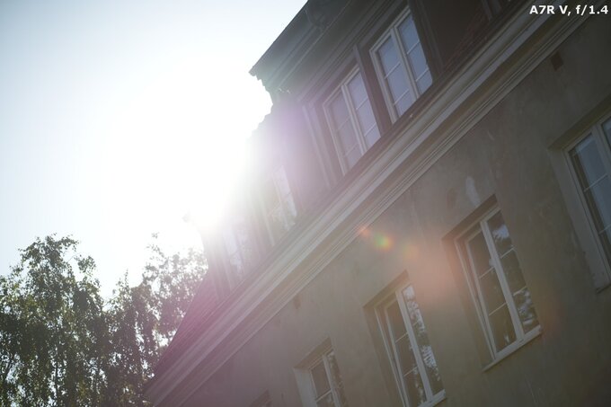 Viltrox AF 85 mm f/1.4 Pro - Ghosting and flares