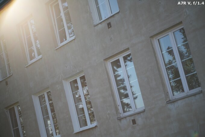 Viltrox AF 85 mm f/1.4 Pro - Ghosting and flares