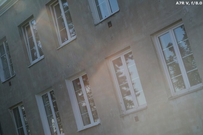 Viltrox AF 85 mm f/1.4 Pro - Ghosting and flares