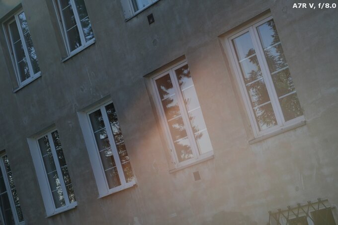 Viltrox AF 85 mm f/1.4 Pro - Ghosting and flares