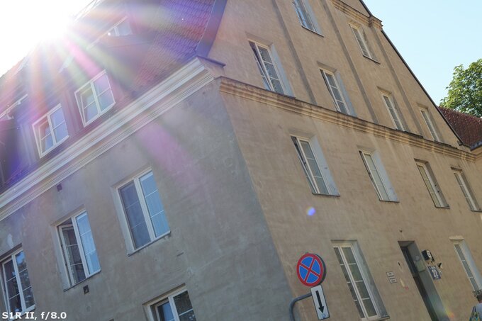 Panasonic Lumix S Pro 50 mm f/1.4 - Ghosting and flares