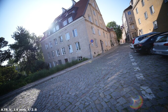 Samyang AF 14-24 mm f/2.8 FE - Ghosting and flares