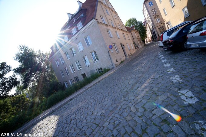 Samyang AF 14-24 mm f/2.8 FE - Ghosting and flares