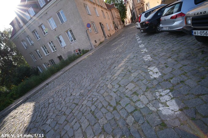 Samyang AF 14-24 mm f/2.8 FE - Ghosting and flares