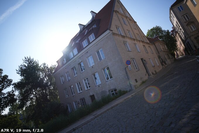 Samyang AF 14-24 mm f/2.8 FE - Ghosting and flares