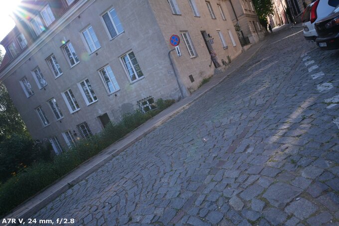 Samyang AF 14-24 mm f/2.8 FE - Ghosting and flares