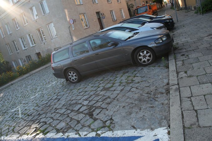 Sigma A 17-40 mm f/1.8 DC - Ghosting and flares