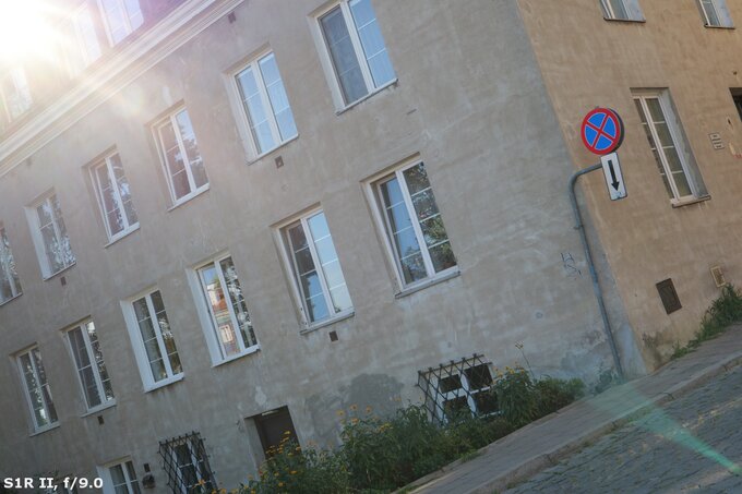 Panasonic Lumix S 50 mm f/1.8 - Ghosting and flares