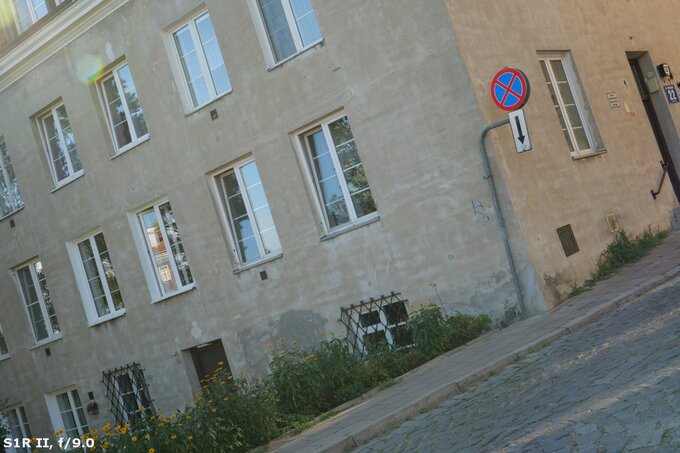 Panasonic Lumix S 50 mm f/1.8 - Ghosting and flares